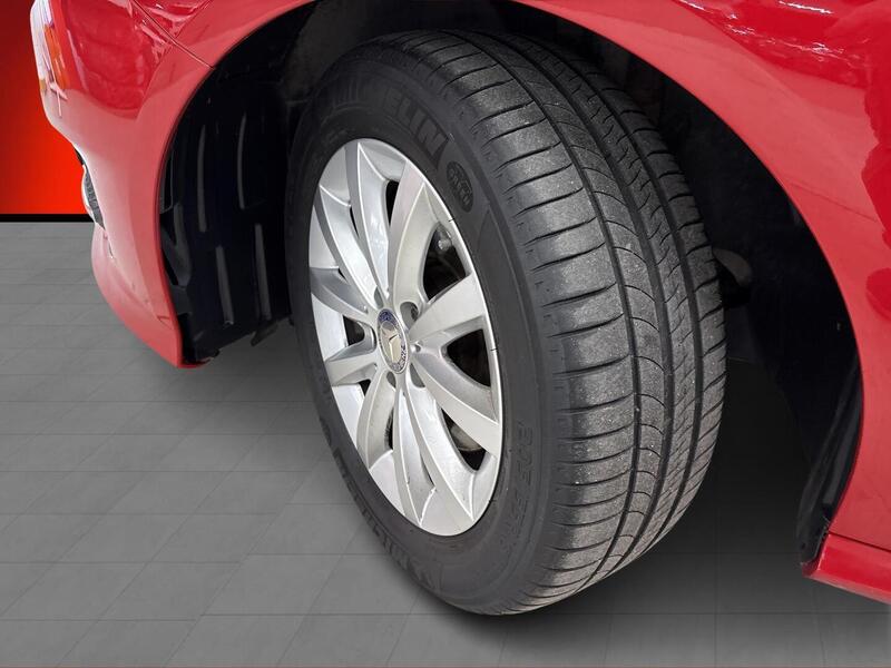 Mercedes-Benz B vaihtoauto