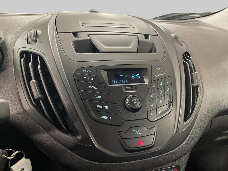 Ford Transit Courier vaihtoauto