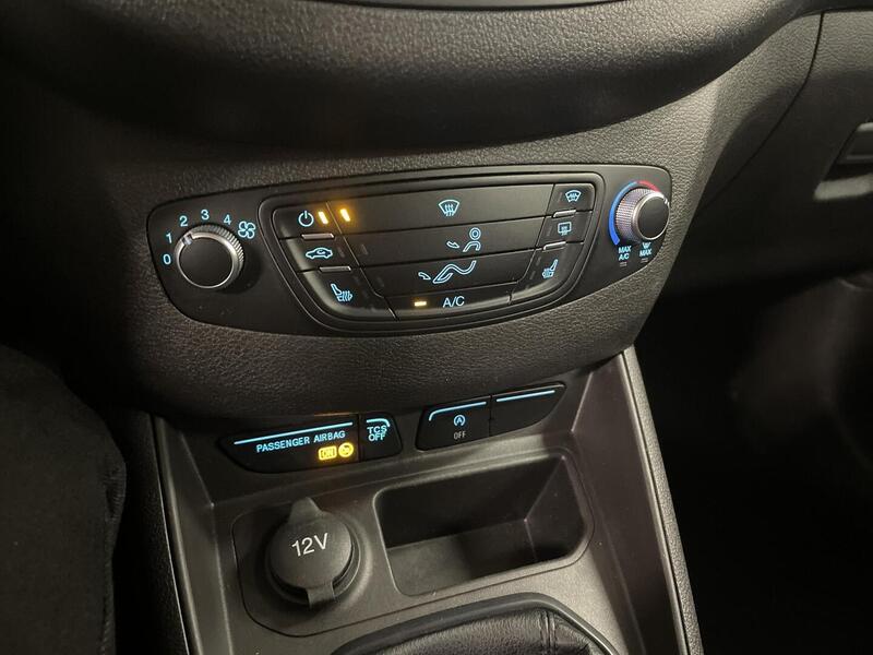 Ford Transit Courier vaihtoauto