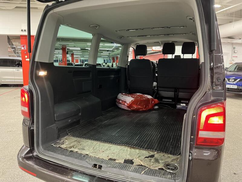 Volkswagen Caravelle vaihtoauto