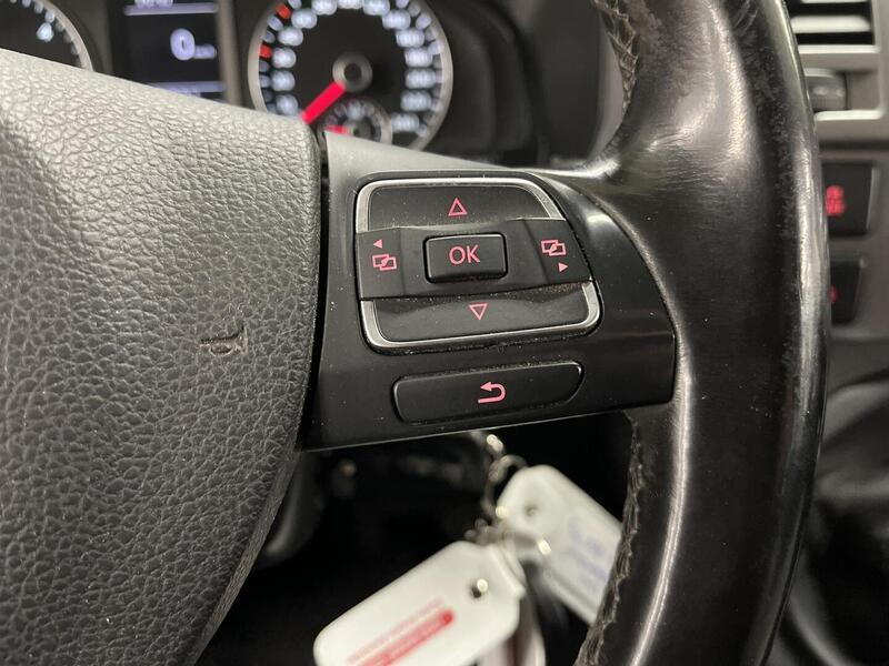 Volkswagen Caravelle vaihtoauto