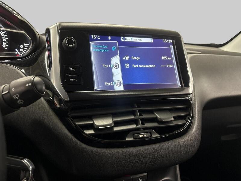 Peugeot 208 vaihtoauto