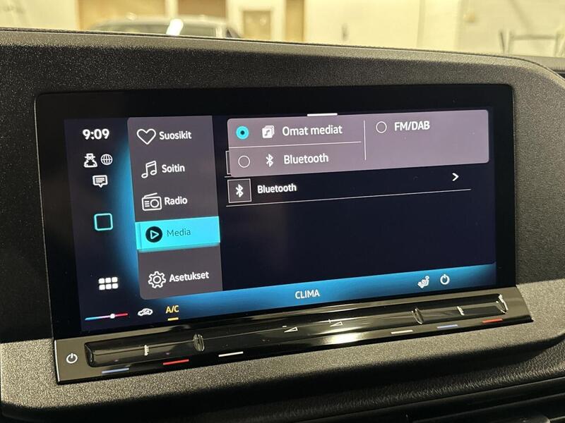 Volkswagen Caddy Maxi vaihtoauto