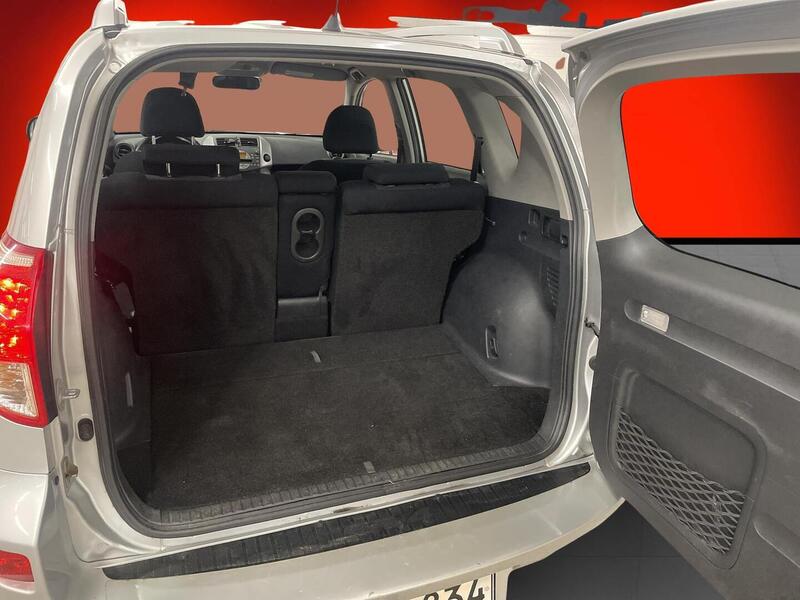 Toyota RAV4 vaihtoauto