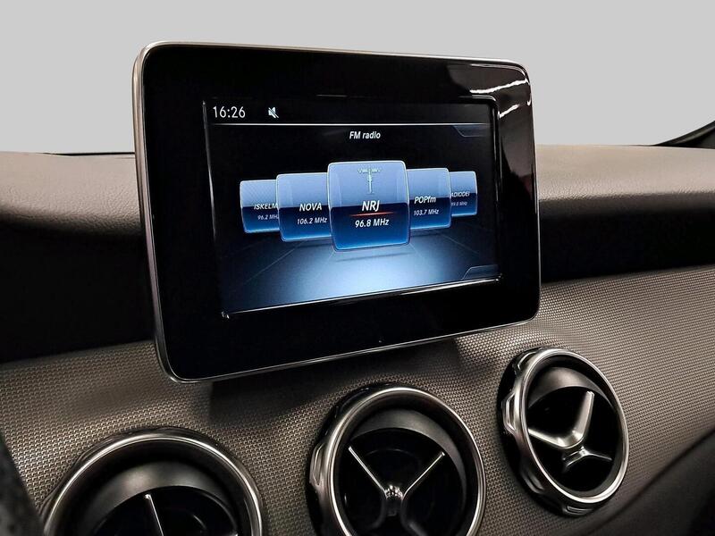 Mercedes-Benz GLA vaihtoauto