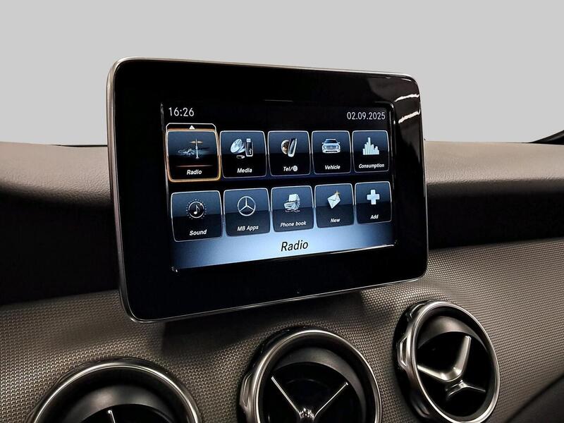 Mercedes-Benz GLA vaihtoauto