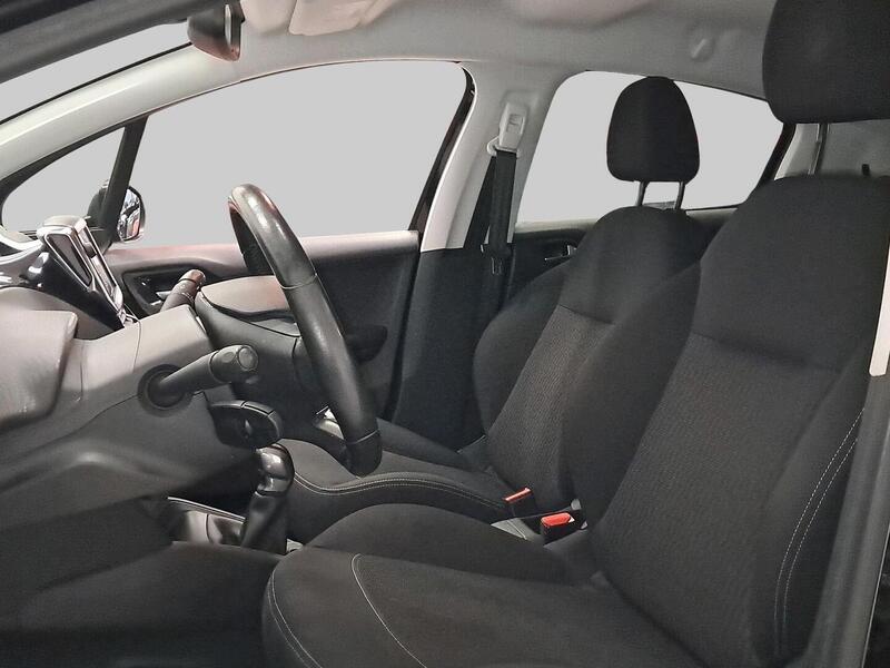 Peugeot 208 vaihtoauto