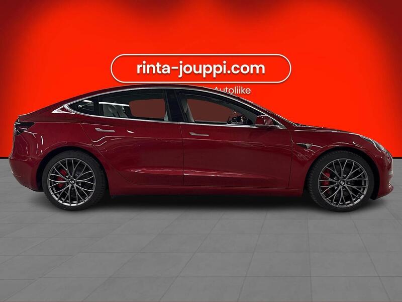 Tesla Model 3 vaihtoauto