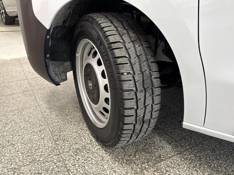 Opel Vivaro vaihtoauto