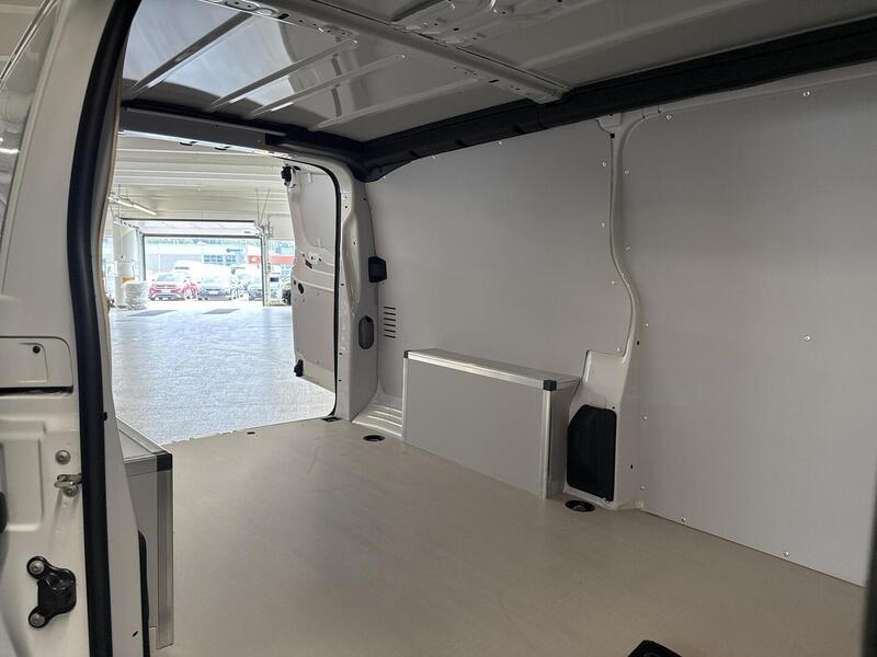 Opel Vivaro vaihtoauto