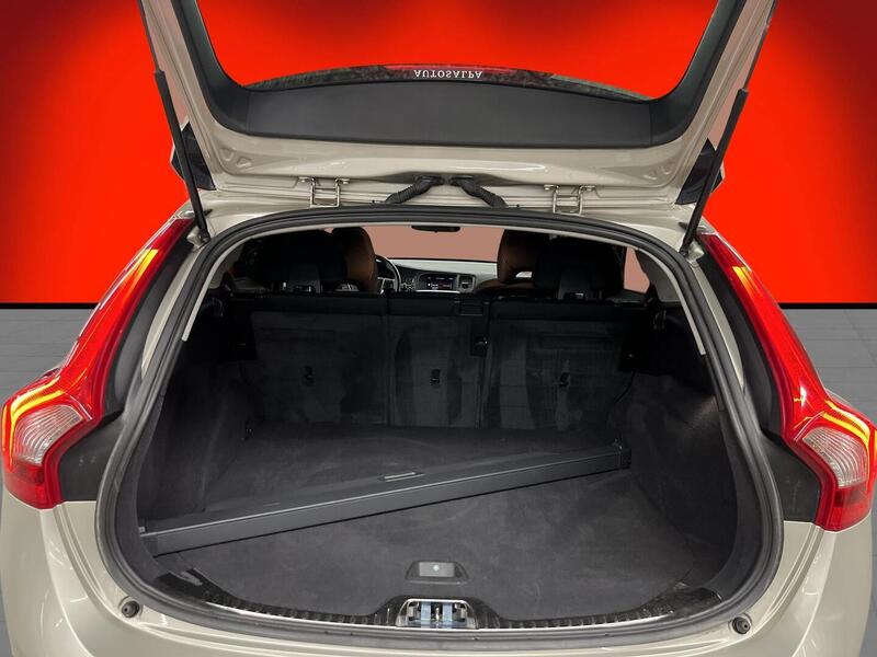 Volvo V60 vaihtoauto