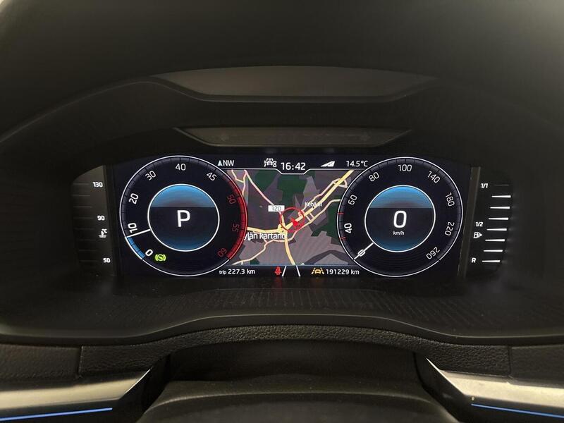 Skoda Karoq vaihtoauto