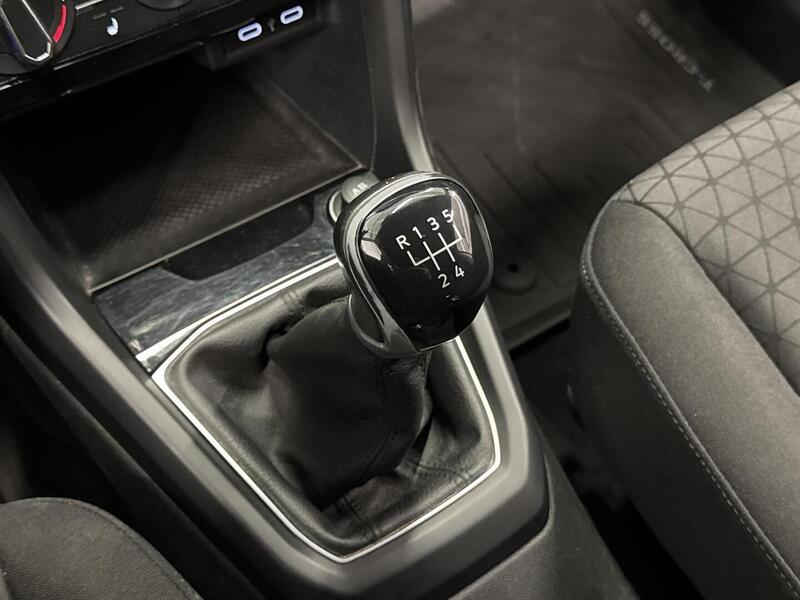 Volkswagen T-Cross vaihtoauto