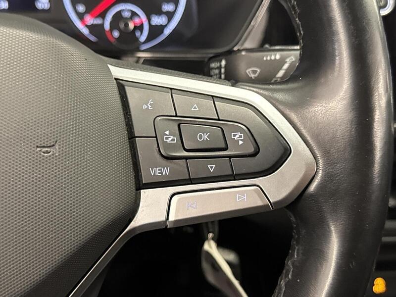 Volkswagen T-Cross vaihtoauto