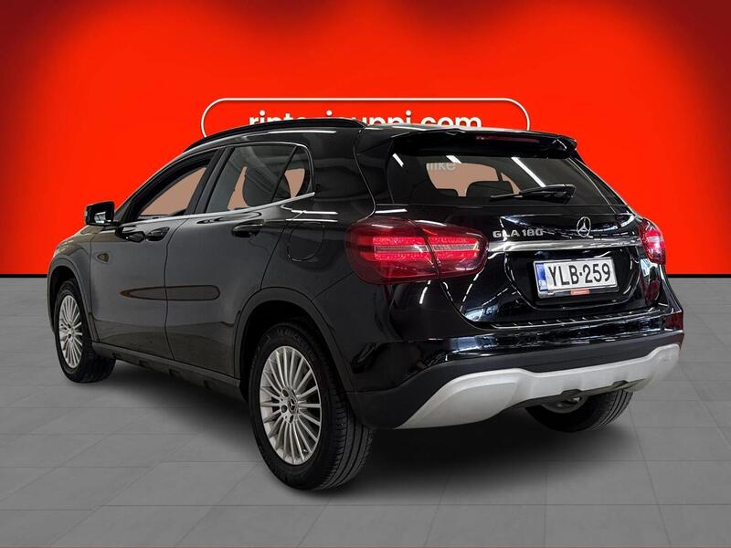 Mercedes-Benz GLA vaihtoauto
