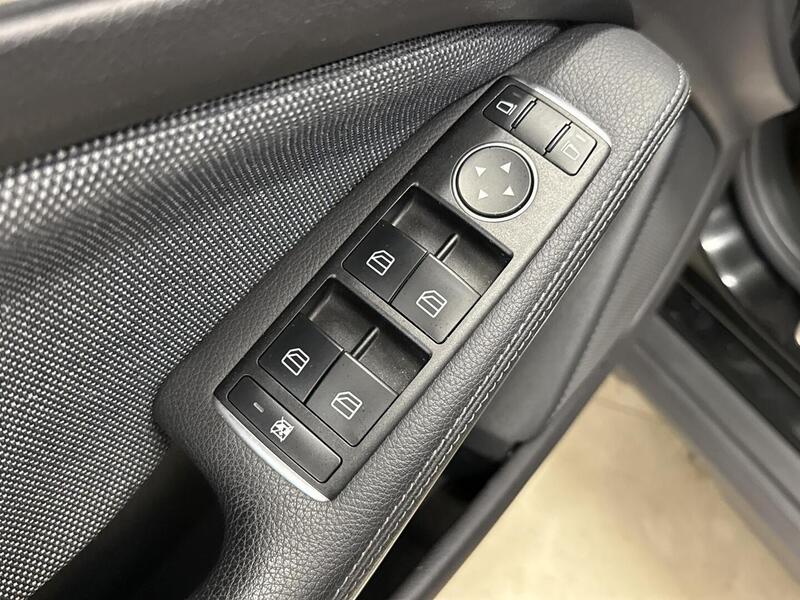 Mercedes-Benz GLA vaihtoauto