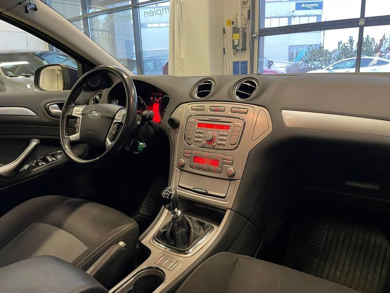 Ford Mondeo vaihtoauto