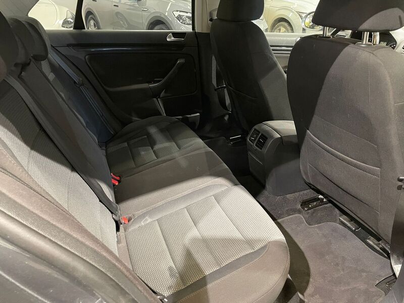 Volkswagen Jetta vaihtoauto