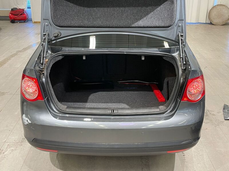 Volkswagen Jetta vaihtoauto