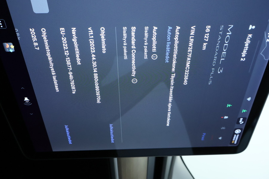 Tesla Model 3 vaihtoauto