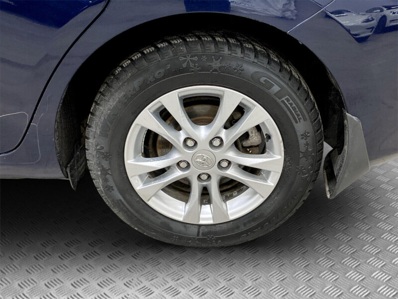 Toyota Auris vaihtoauto