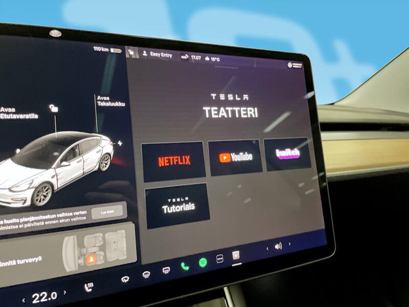 Tesla Model 3 vaihtoauto