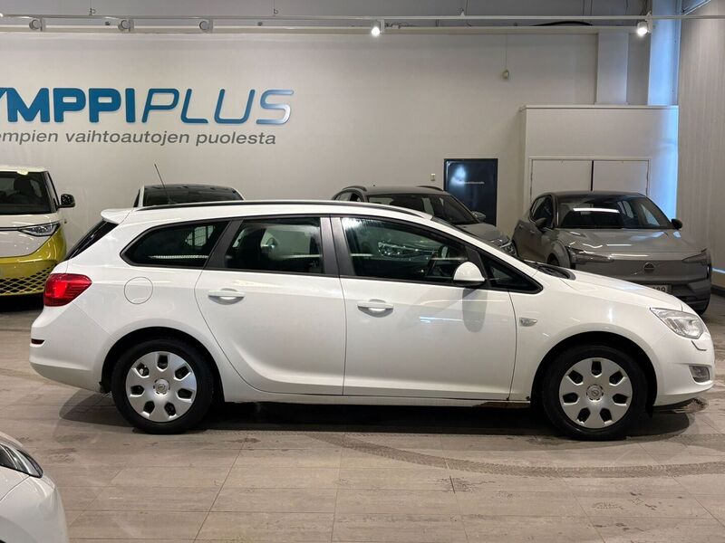 Opel Astra vaihtoauto