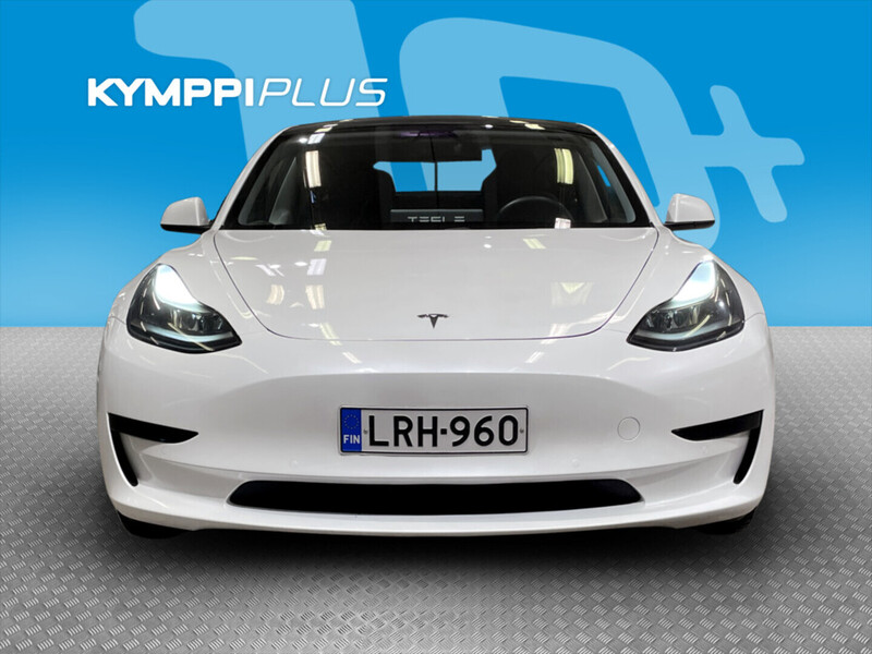 Tesla Model 3 vaihtoauto