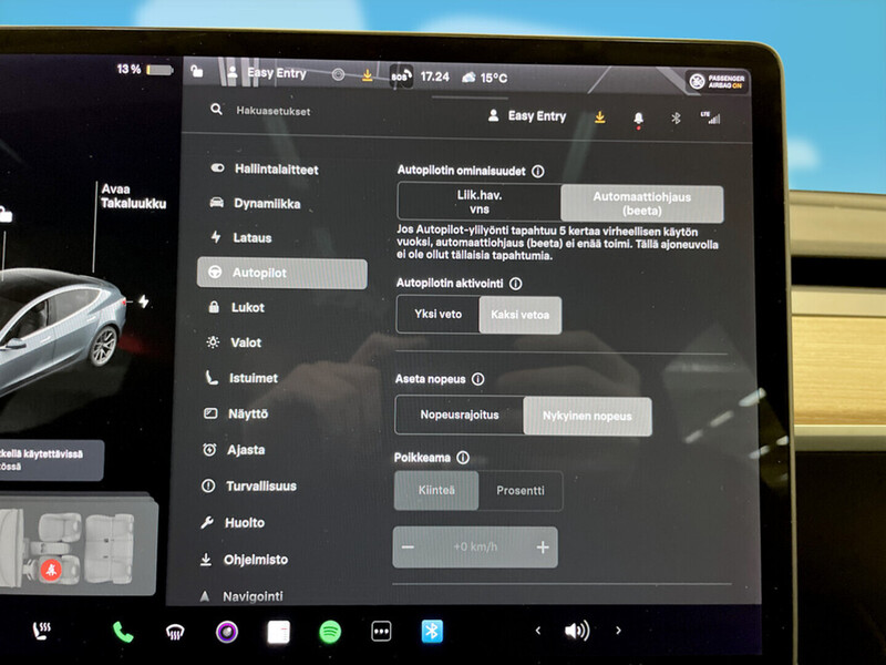 Tesla Model 3 vaihtoauto