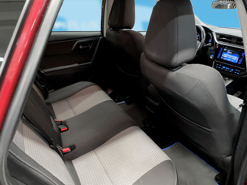 Toyota Auris vaihtoauto