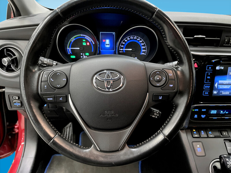 Toyota Auris vaihtoauto