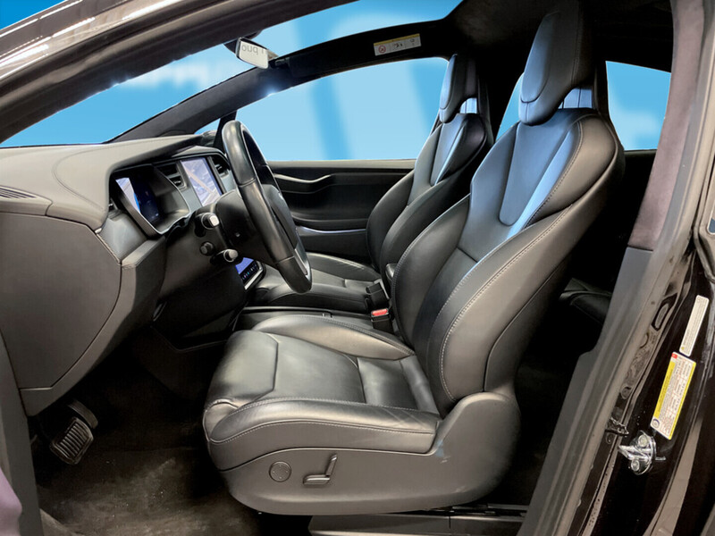 Tesla Model X vaihtoauto