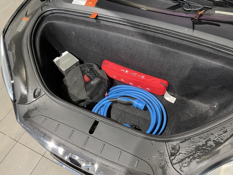 Tesla Model X vaihtoauto