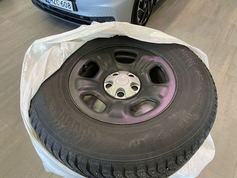 Jeep Cherokee vaihtoauto