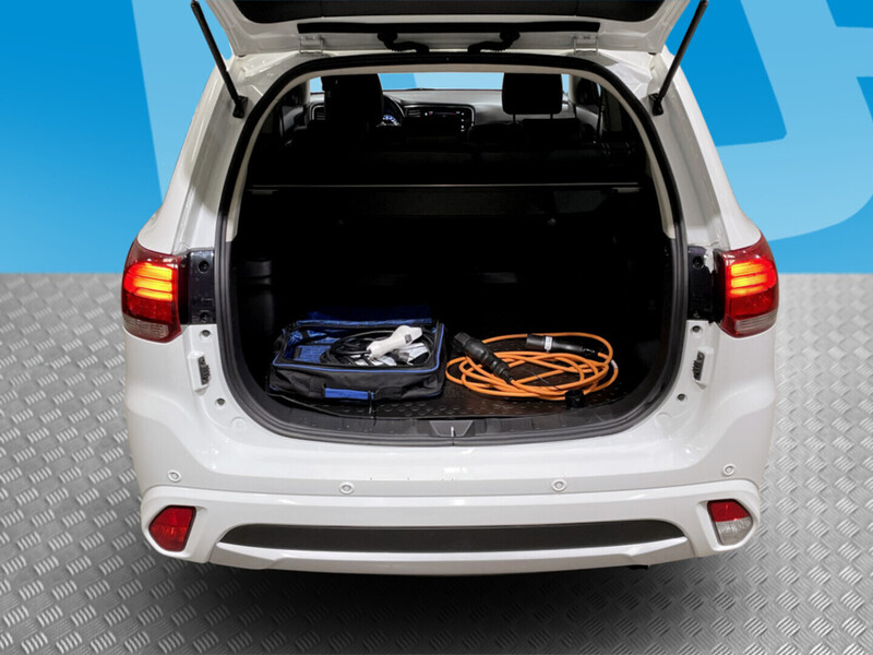 Mitsubishi Outlander PHEV vaihtoauto