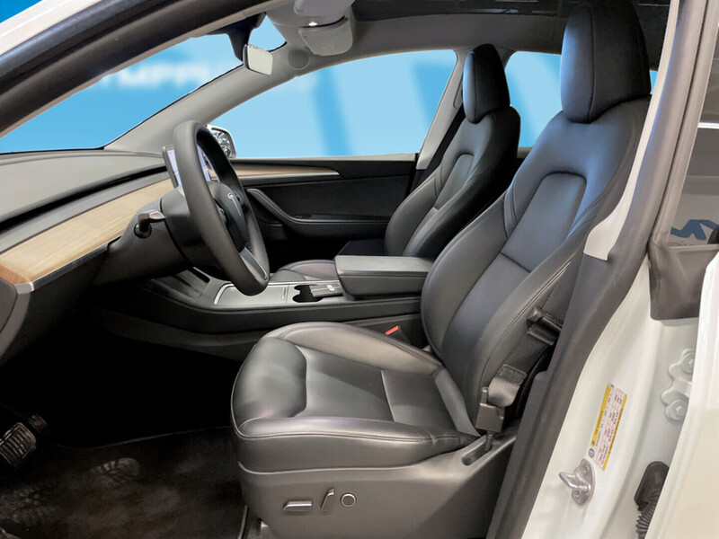 Tesla Model Y vaihtoauto