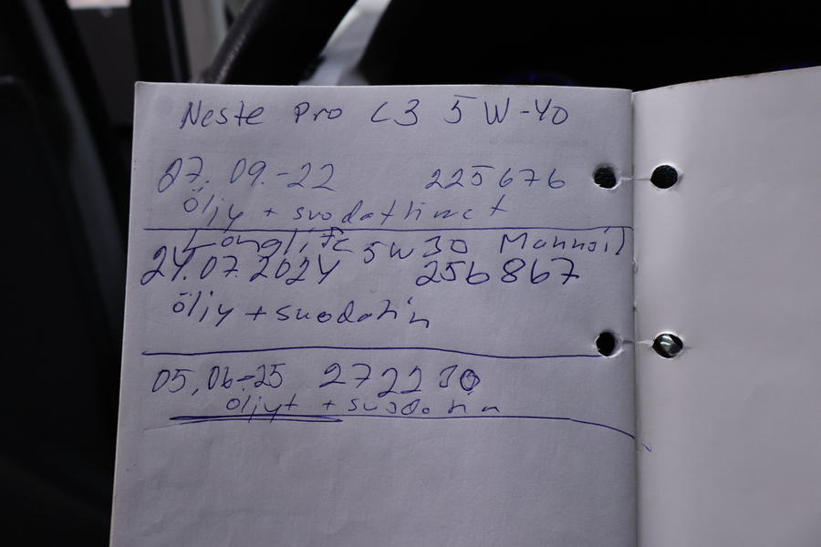 Volkswagen Touran vaihtoauto