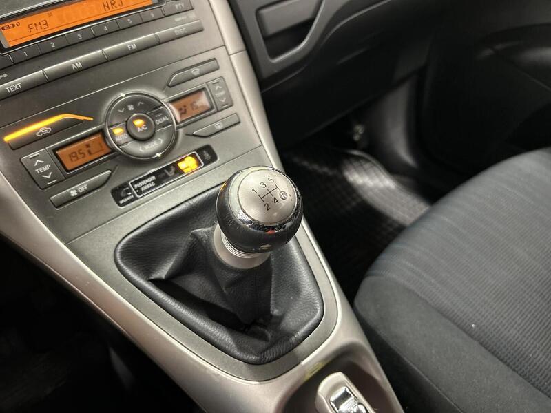 Toyota Auris vaihtoauto