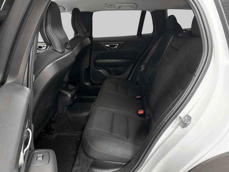 Volvo V60 Cross Country vaihtoauto