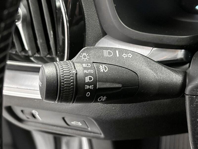 Volvo V60 Cross Country vaihtoauto