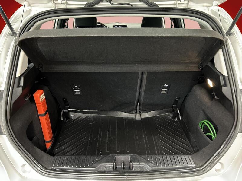 Ford Fiesta vaihtoauto