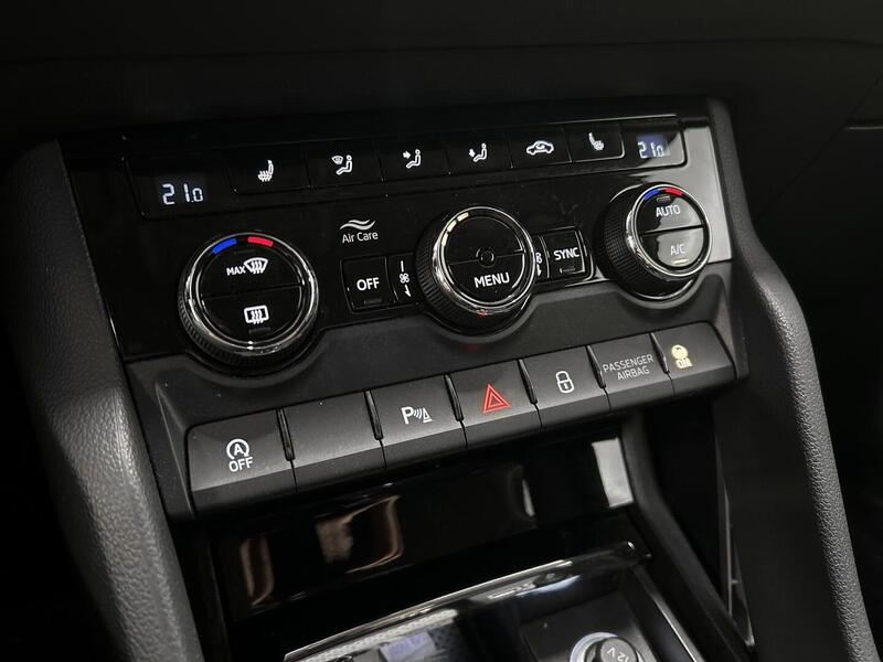 Skoda Karoq vaihtoauto