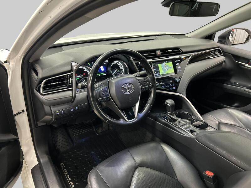 Toyota Camry vaihtoauto