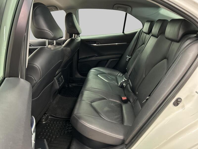 Toyota Camry vaihtoauto