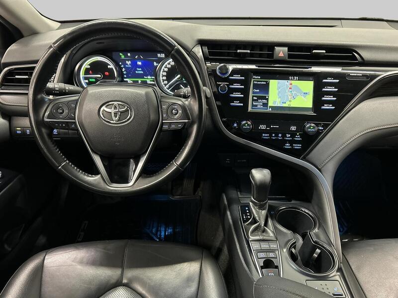 Toyota Camry vaihtoauto