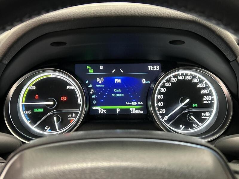 Toyota Camry vaihtoauto