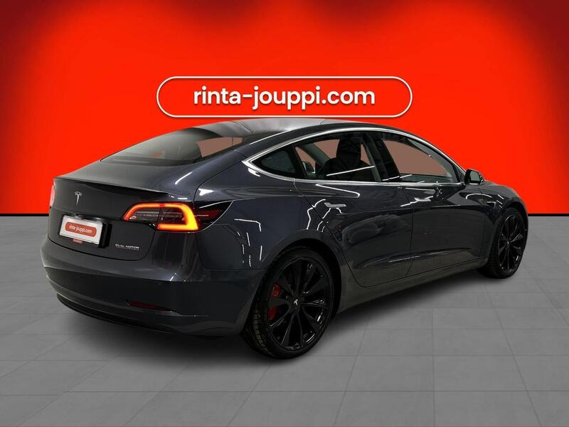 Tesla Model 3 vaihtoauto