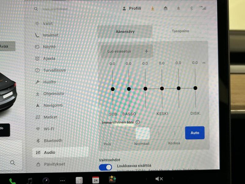 Tesla Model 3 vaihtoauto