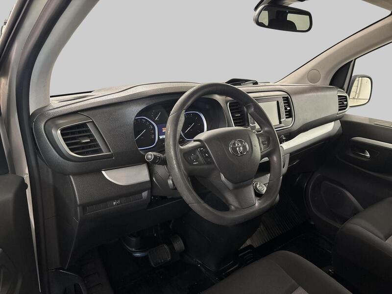 Toyota Proace Verso vaihtoauto