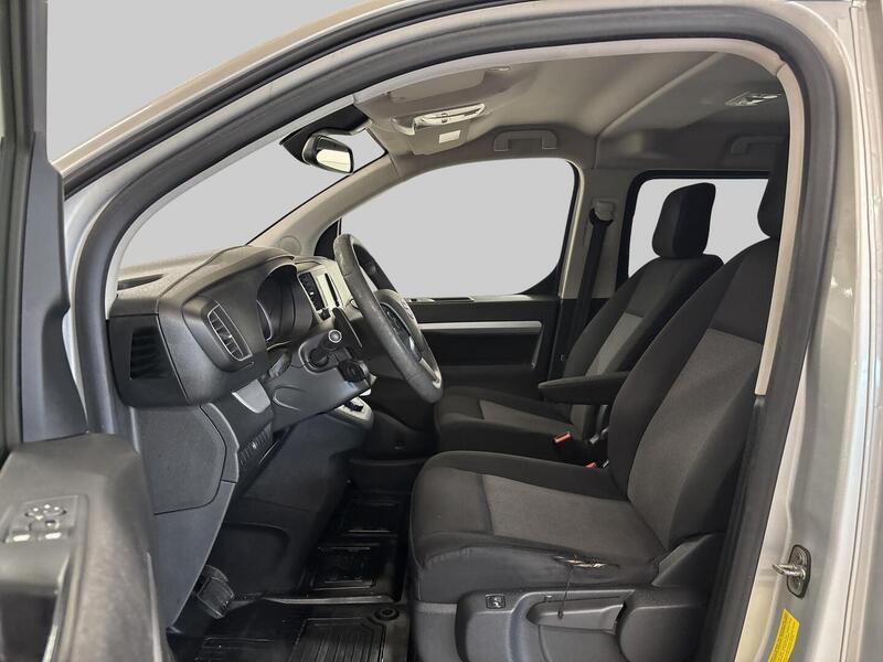 Toyota Proace Verso vaihtoauto